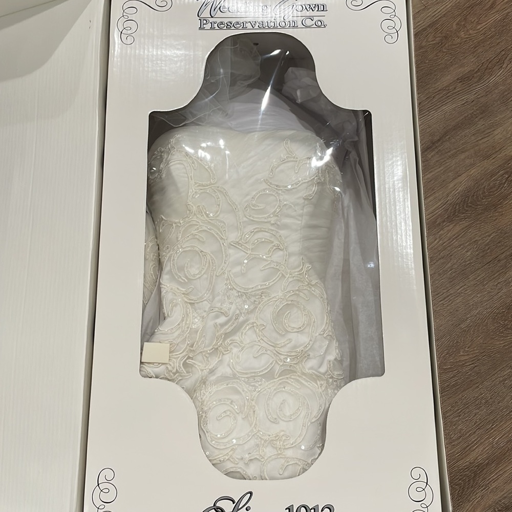Maggie Sottero White Wedding Dress with beading